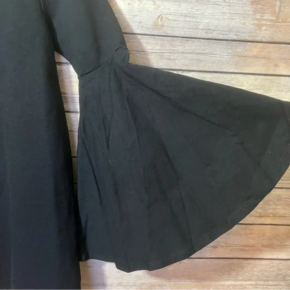 ⭐️ Vintage Copper Key Bell Fan Sleeved Top Size Medium Black Stretch D3 - Picture 3 of 7